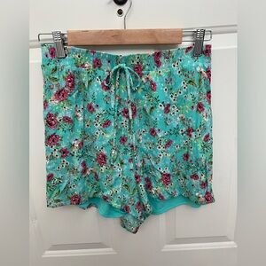 Women’s Size M Dee Elly (Francesca’s brand) Floral Shorts